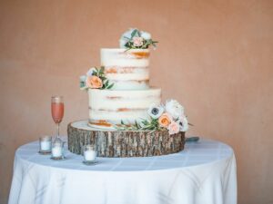 Read more about the article 6 Most Fascinating Styles in Wedding Cakes